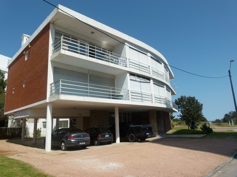 Departamento en venta en primera linea de mansa